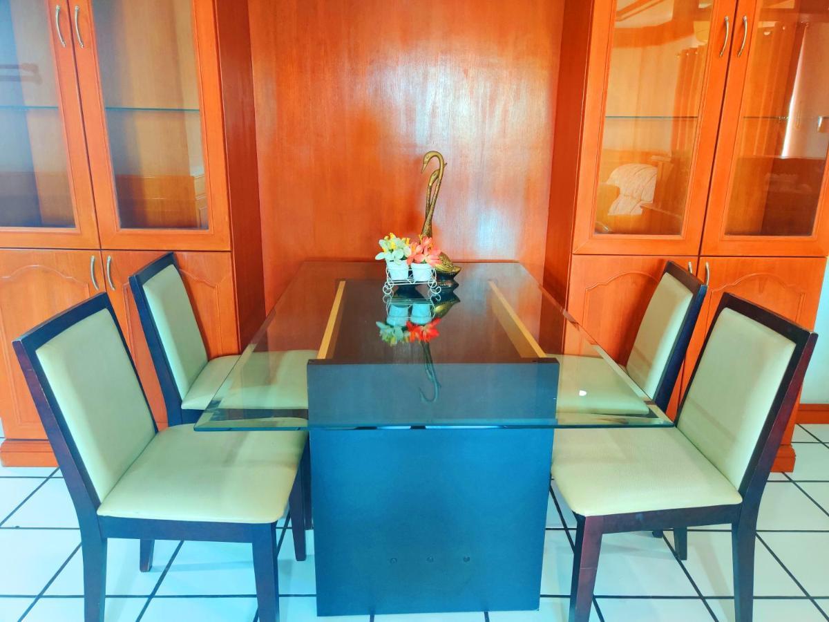 Thong Paeka Hotel Prasat Exterior foto